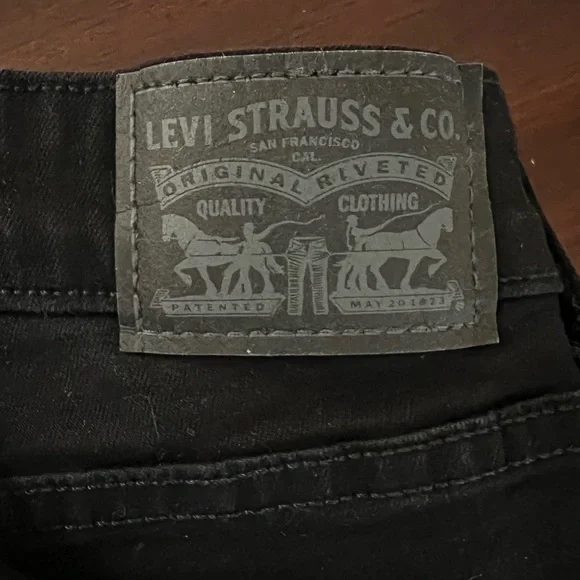 Women’s Levi’s 721 Skinny Jeans Black Jeans - Picture 5 of 5